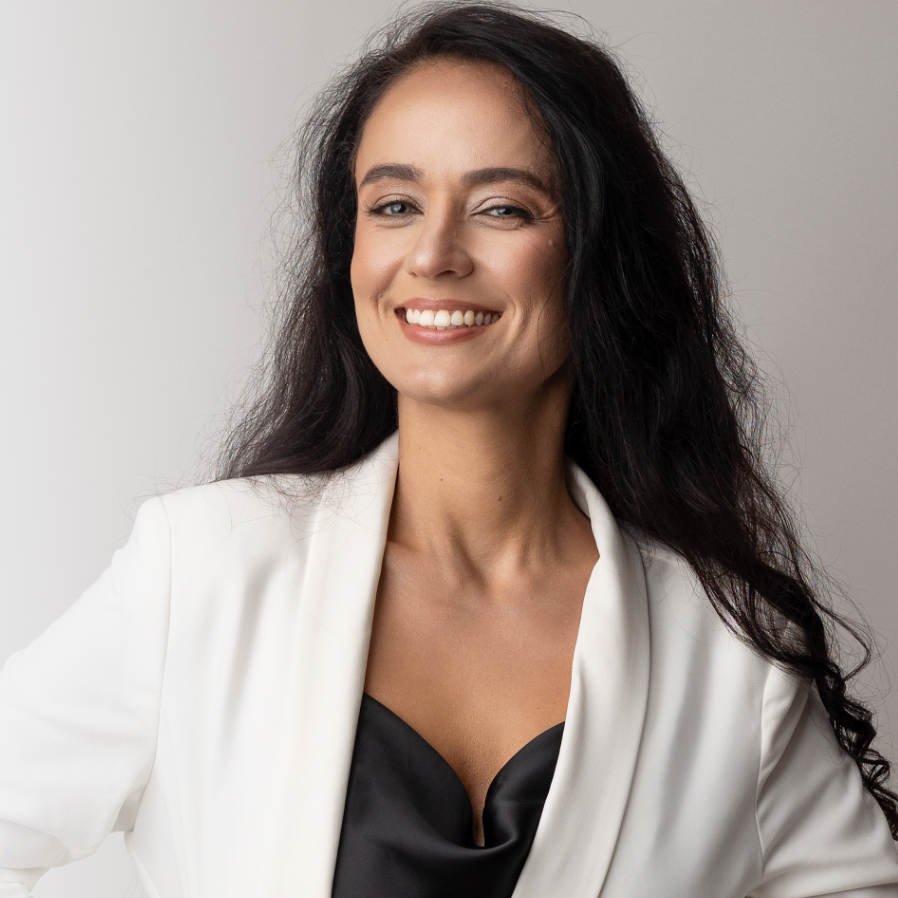 O nas 1 Artboard – 1