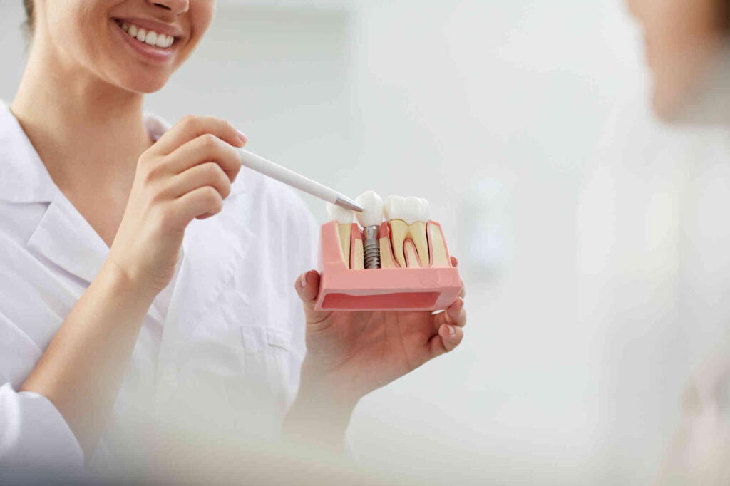 Blog 7 Implantolog wyjasniajacy implantacje zeba